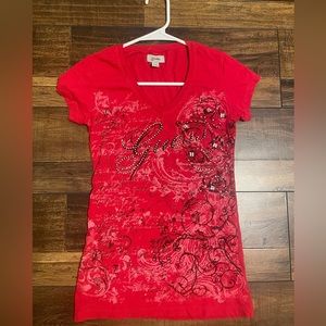 Guess graphic vintage T shirt!!